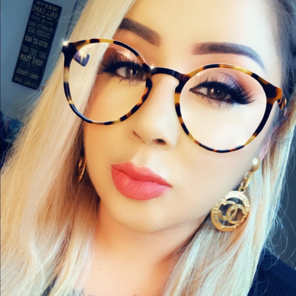 Meet your Posher, Jocelyn